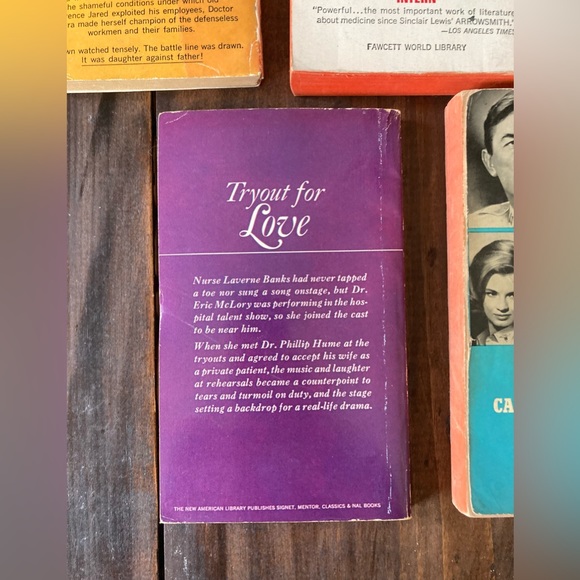 Vintage Lot of Five Books! Medical-Themed - Romance - Rare and Weird Books 1960s - Picture 12 of 15